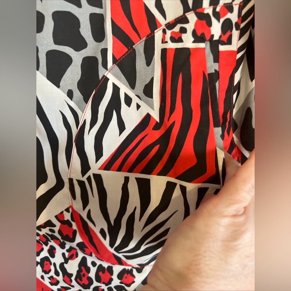 Joan Rivers Animal Print Button Down Blouse Xs - image 8